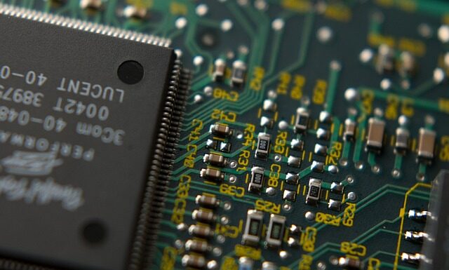 Gdzie jest skraplacz klimatyzacji? Gdzie jest skraplacz klimatyzacji?