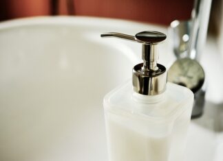 Jak działa automatyczny dozownik do mydła?