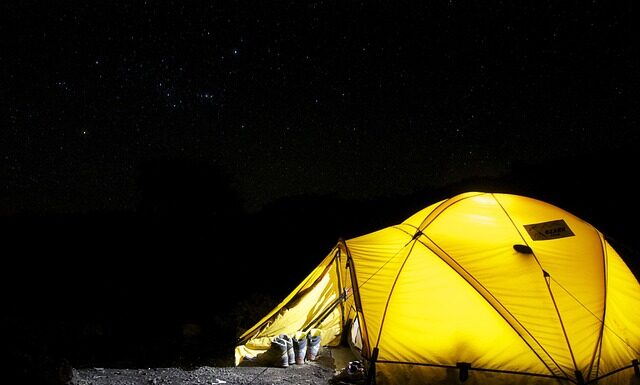 Co zabrać na wyprawę samochodowa?