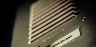 Jak ustawić domofon?