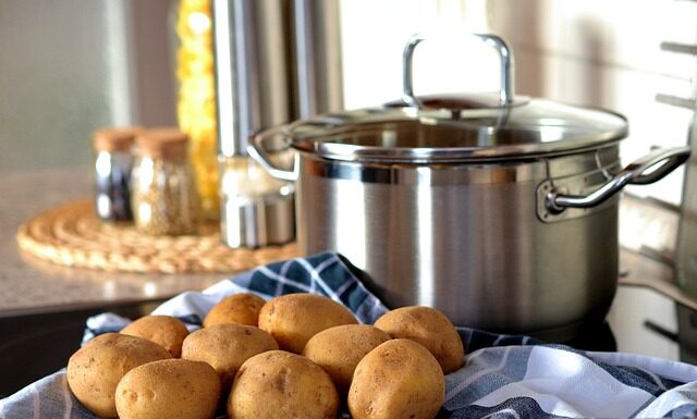 Czy skrobanie szyb rysuje?